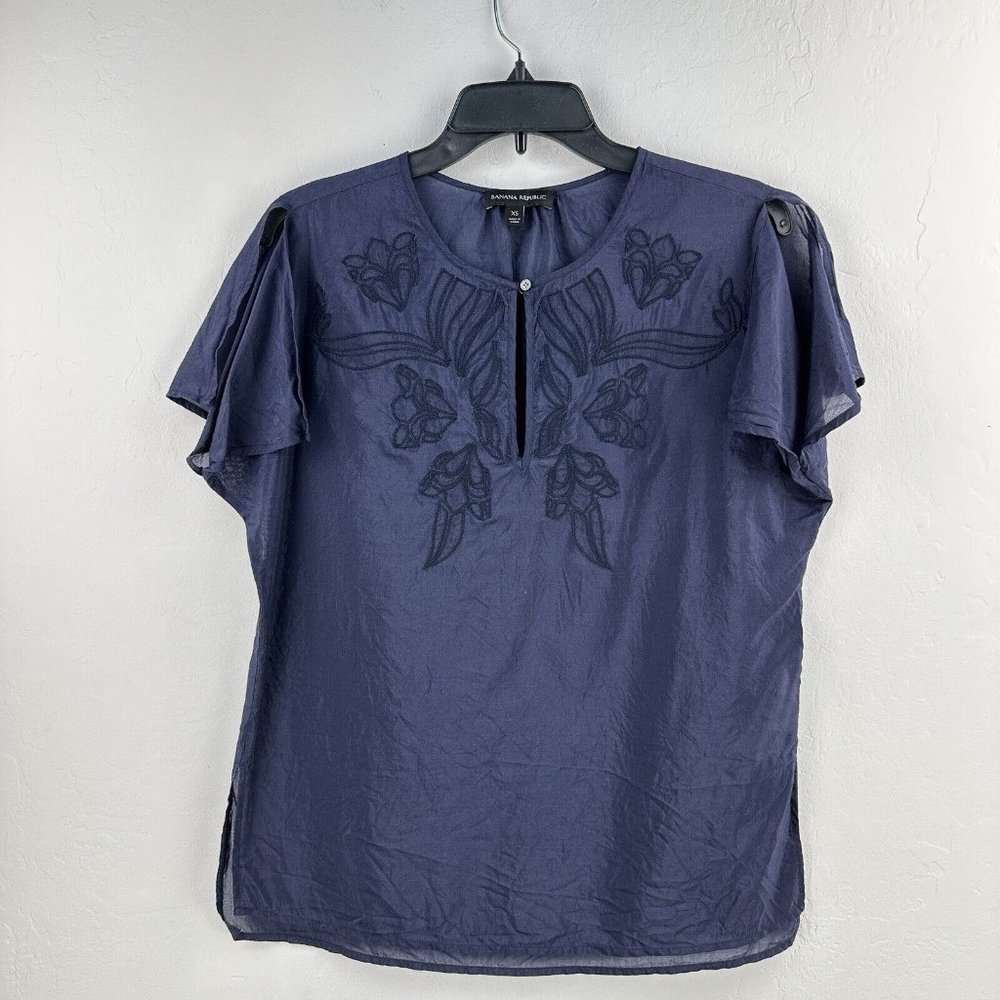 Banana Republic Women’s Blouse XS Split Sleeve Blue‎ Cotton Silk Blend Keyhole
